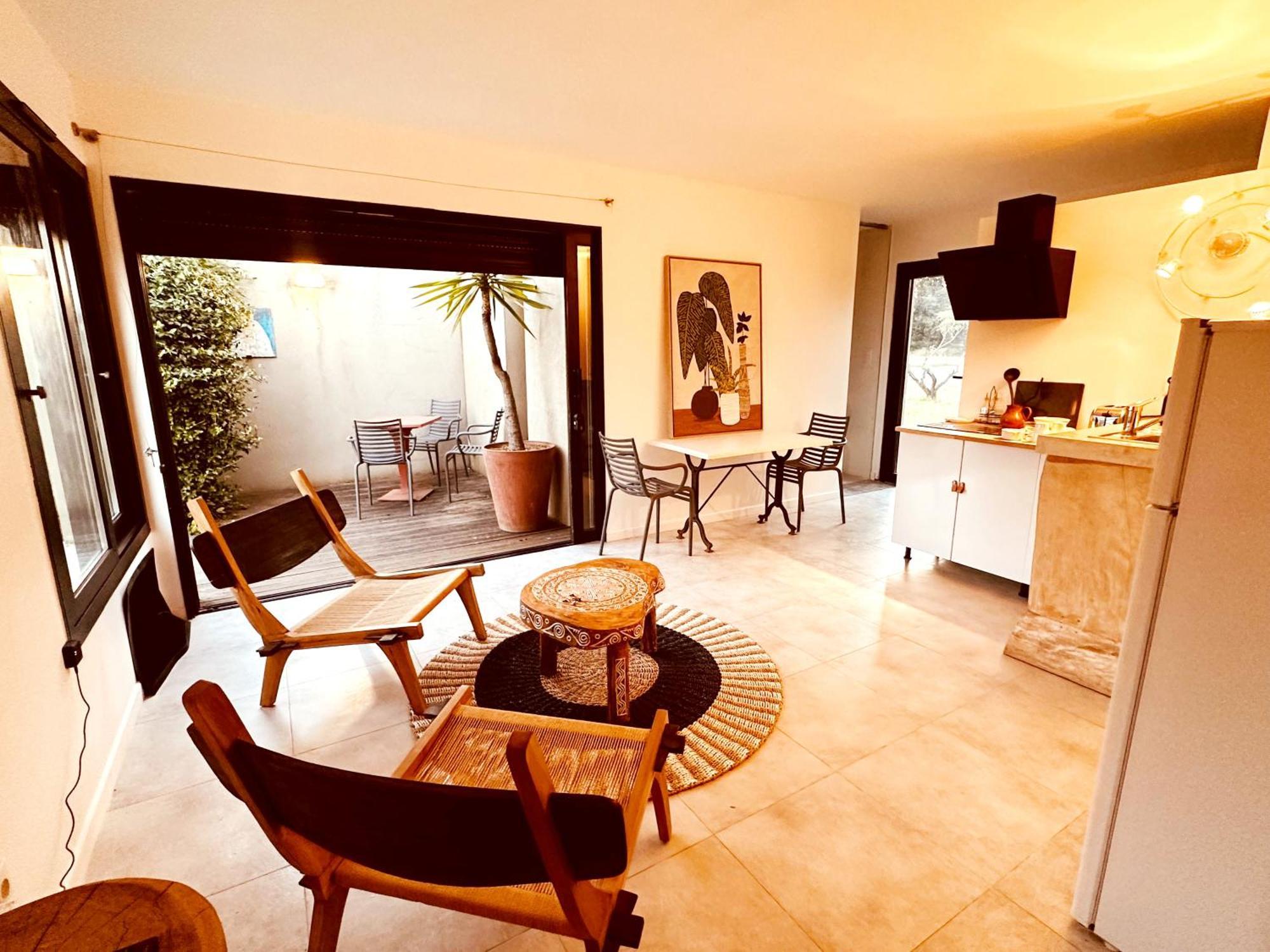 Les Madones Apartment Nîmes Exterior foto